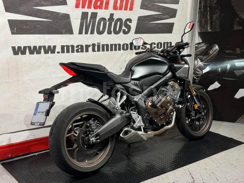 Honda CB650R - Vista 5