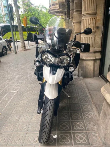 Triumph Tiger 800 - Vista 5