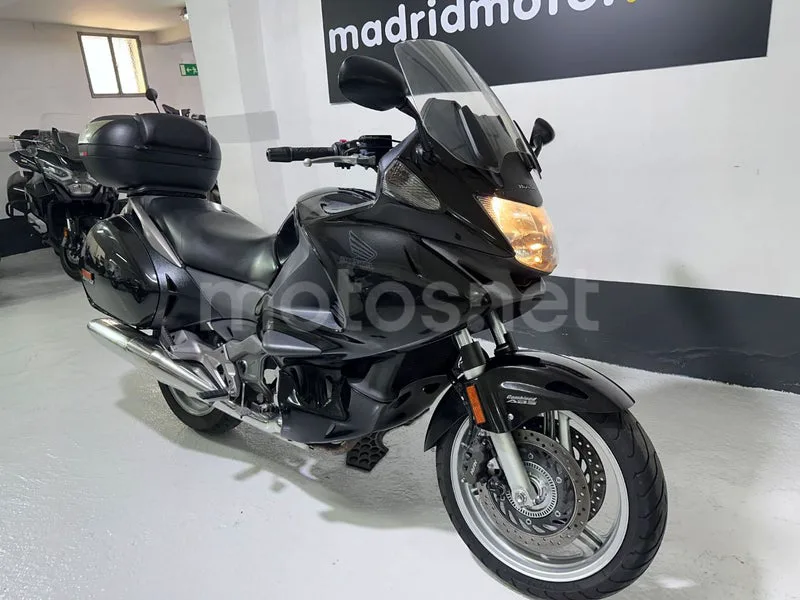 Honda NT700V Deauville - Vista 3