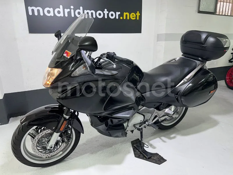 Honda NT700V Deauville - Vista 4