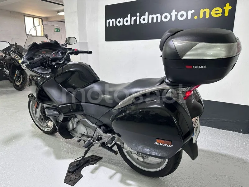 Honda NT700V Deauville - Vista 6