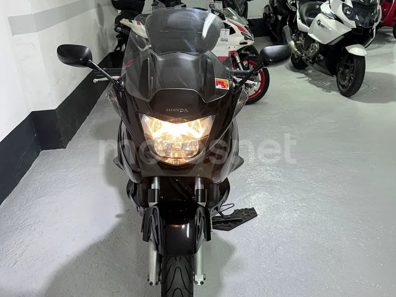 Honda NT700V Deauville - Vista 9