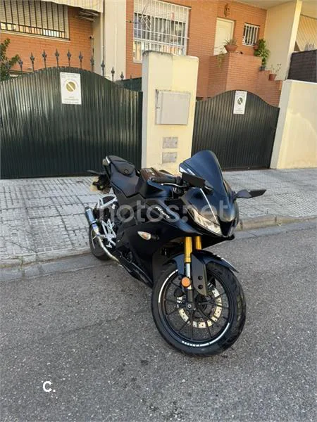Yamaha YZF-R125 - Vista 10