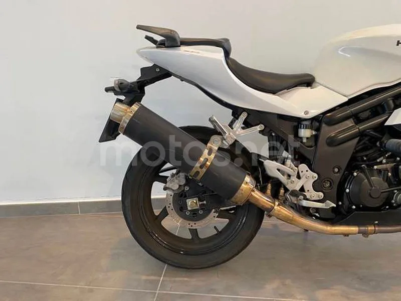 Hyosung GT 650 R Comet - Vista 7