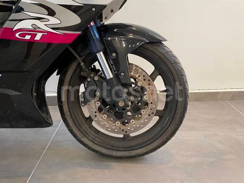 Hyosung GT 650 R Comet - Vista 9