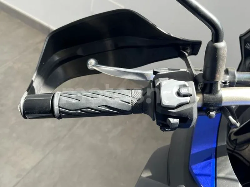 Suzuki V-Strom 650 - Vista 12
