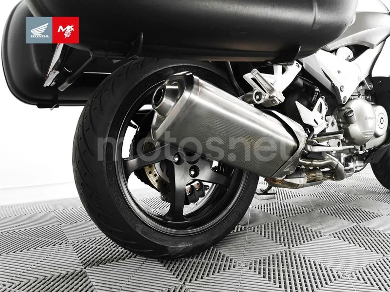 Honda VFR800X Crossrunner - Vista 13