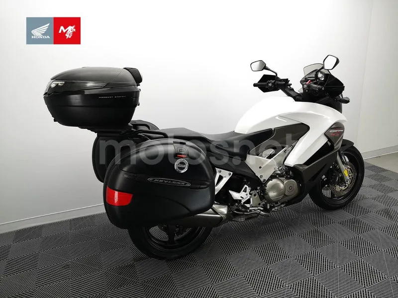 Honda VFR800X Crossrunner - Vista 4