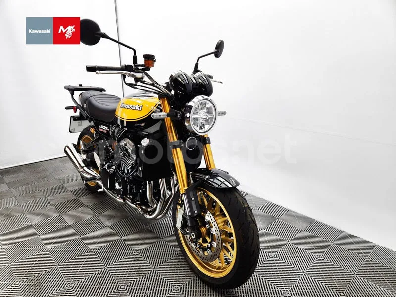Kawasaki Z900RS - Vista 3