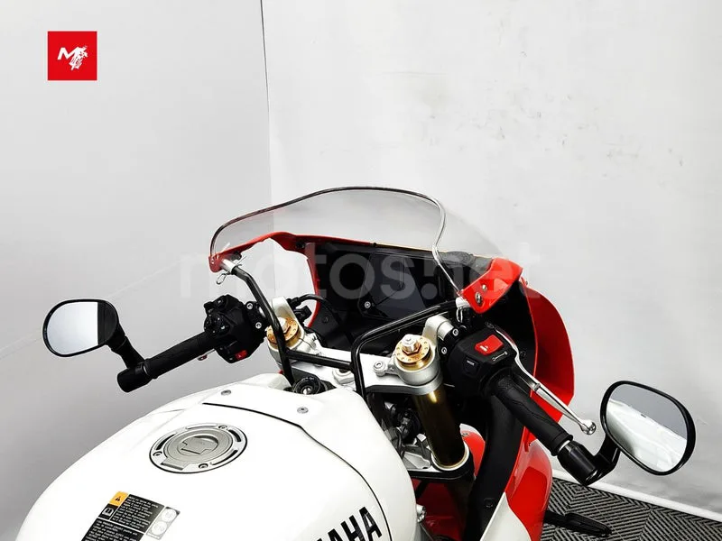 Yamaha XSR900 GP - Vista 8