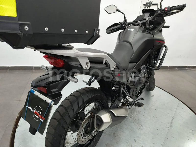 Honda XL750 Transalp - Vista 14
