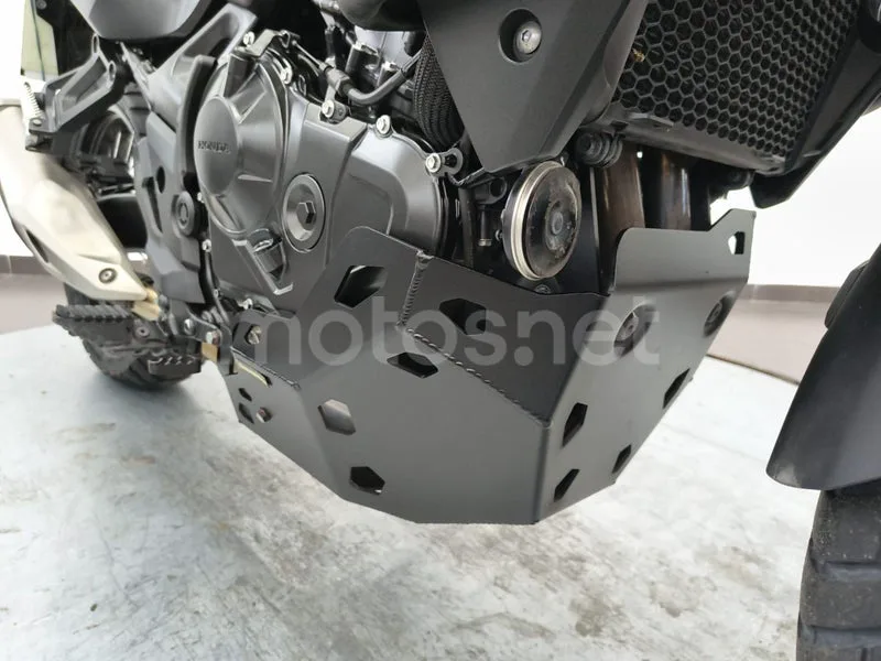 Honda XL750 Transalp - Vista 7