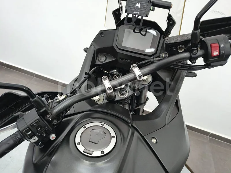 Honda XL750 Transalp - Vista 8