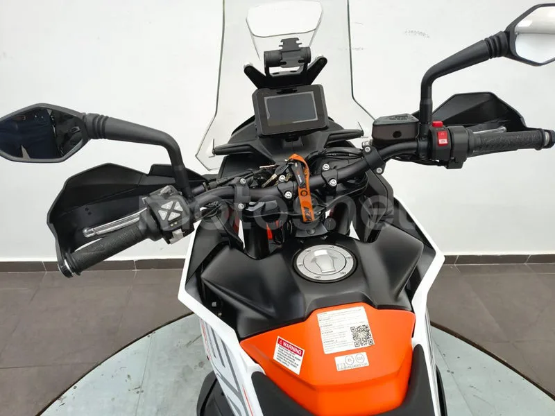 KTM 790 Adventure - Vista 17