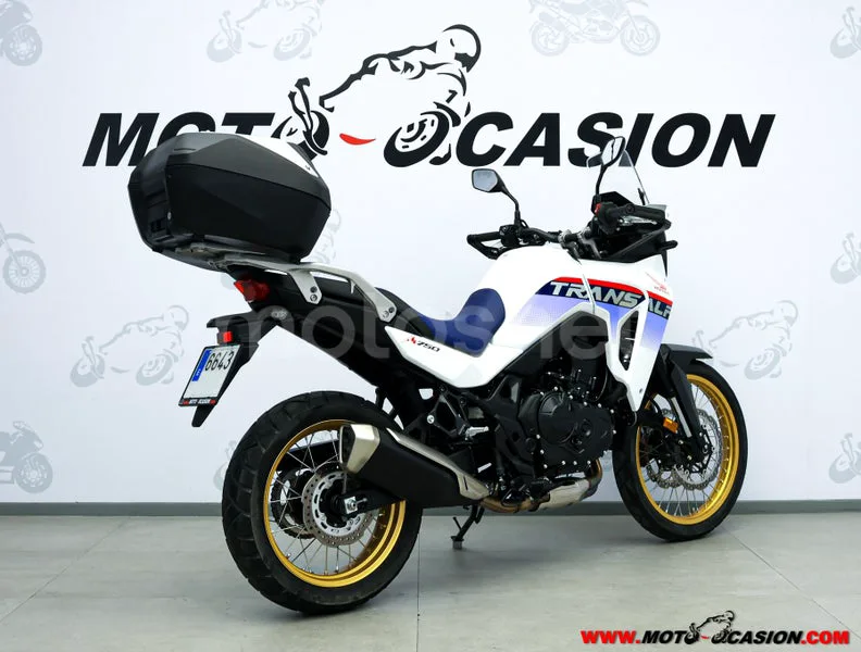Honda XL750 Transalp - Vista 3