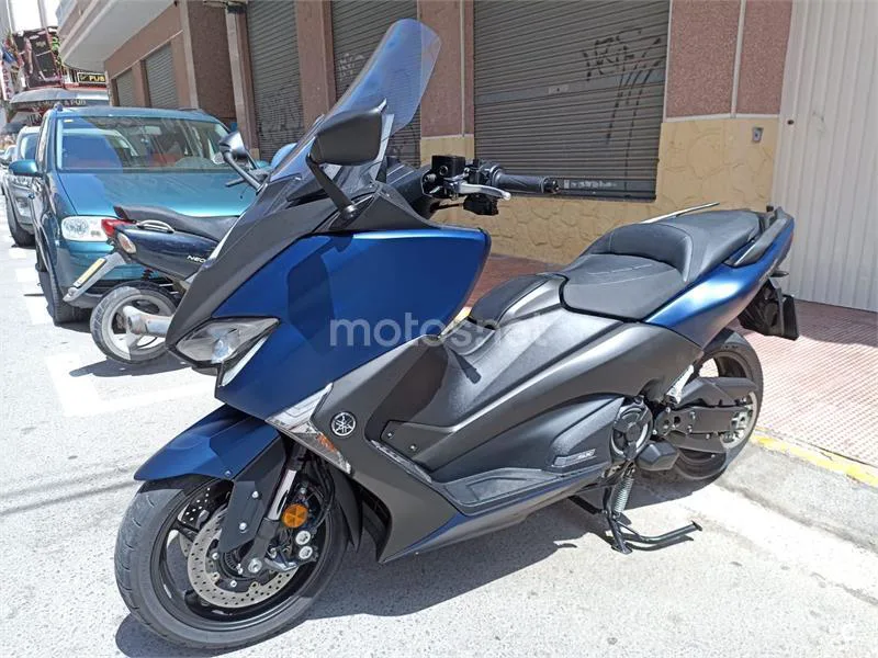 Yamaha TMAX 530 - Vista 5