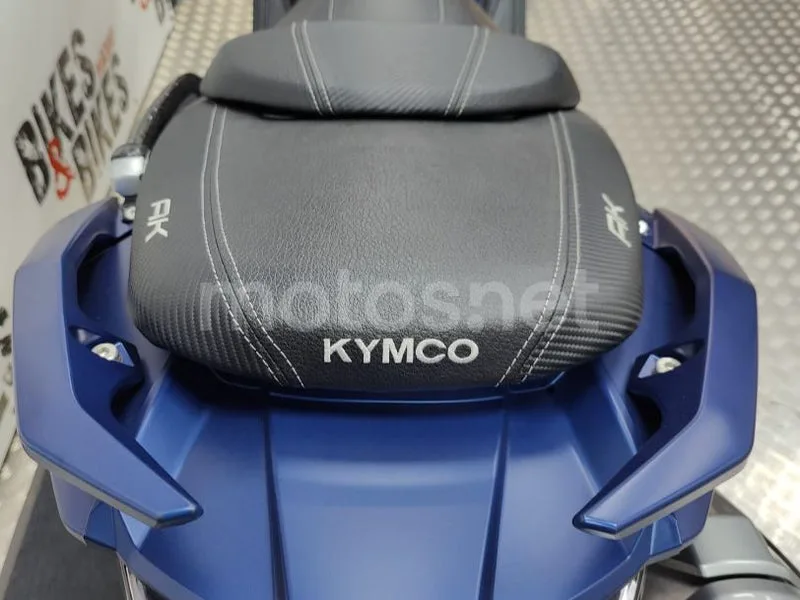 Kymco AK 550 - Vista 14