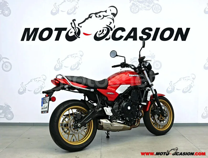 Kawasaki Z650 - Vista 3