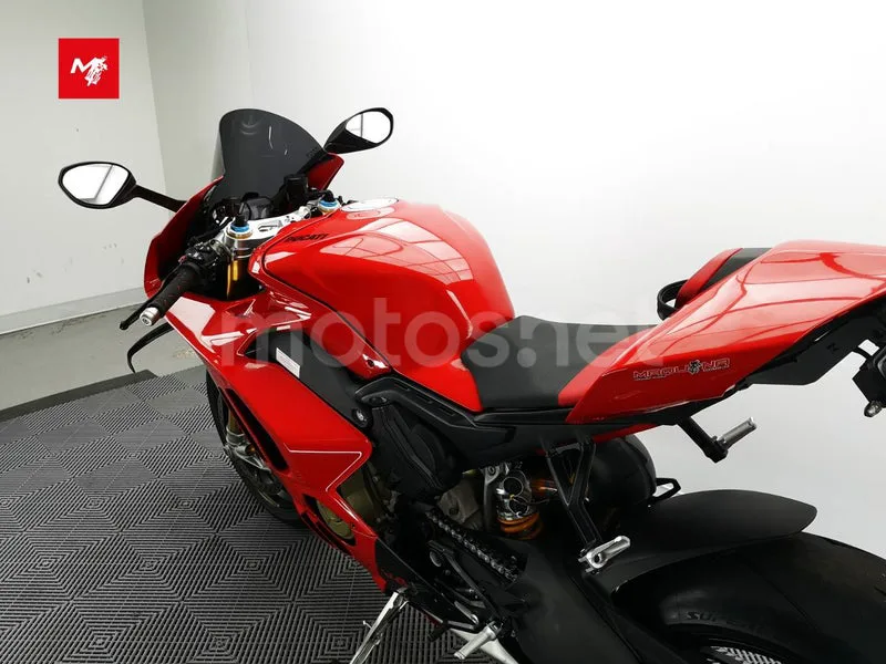Ducati Panigale V4 - Vista 18