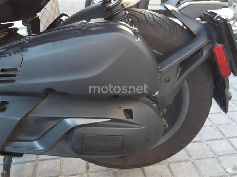 Piaggio Beverly 400 - Vista 5