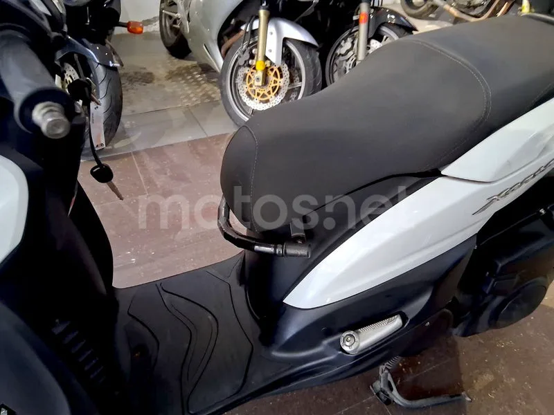 Yamaha Xenter 125 - Vista 12