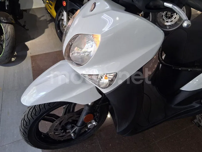 Yamaha Xenter 125 - Vista 15