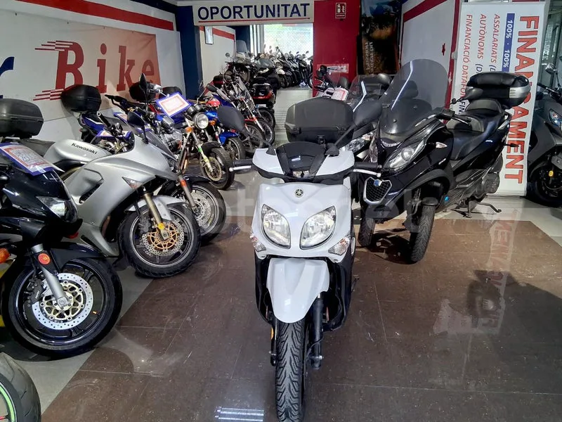 Yamaha Xenter 125 - Vista 4