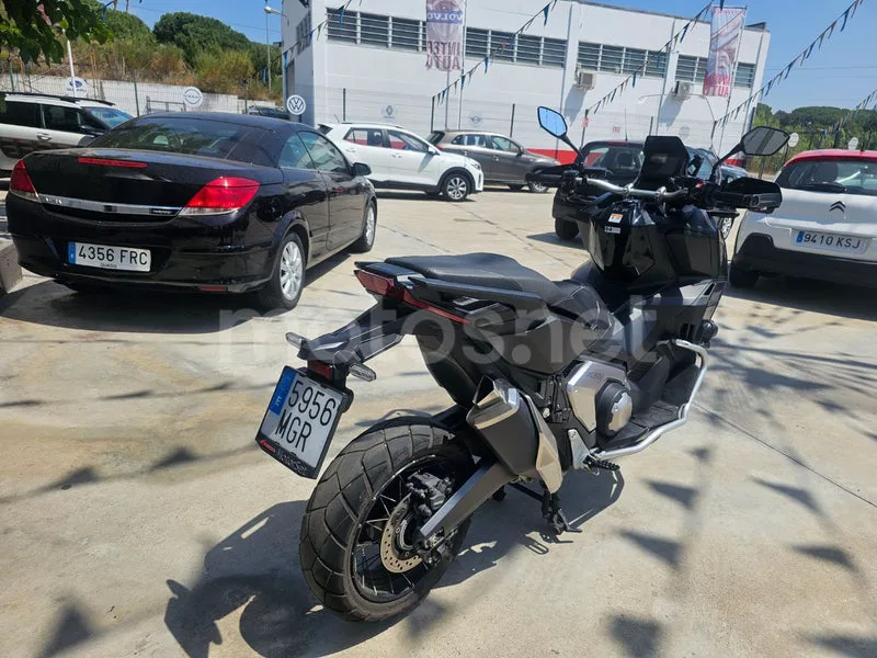 Honda X-ADV - Vista 3
