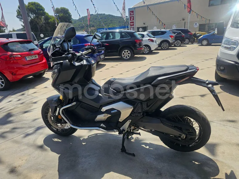 Honda X-ADV - Vista 5