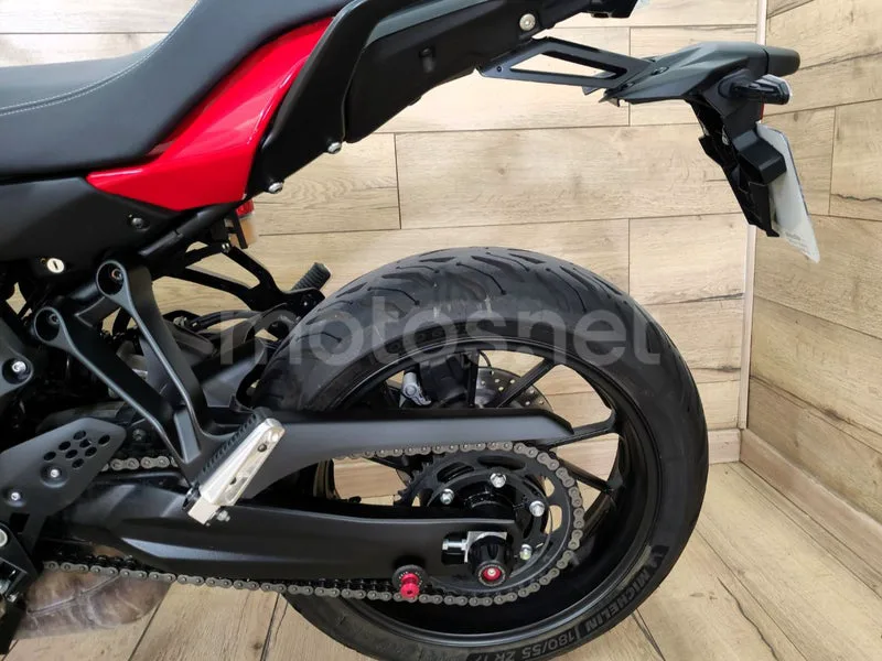 Yamaha Tracer 7 - Vista 12