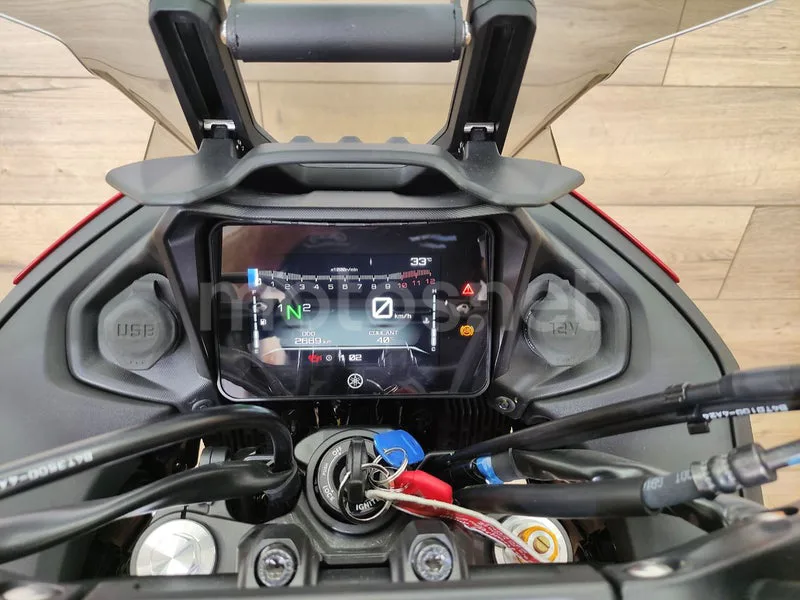 Yamaha Tracer 7 - Vista 16