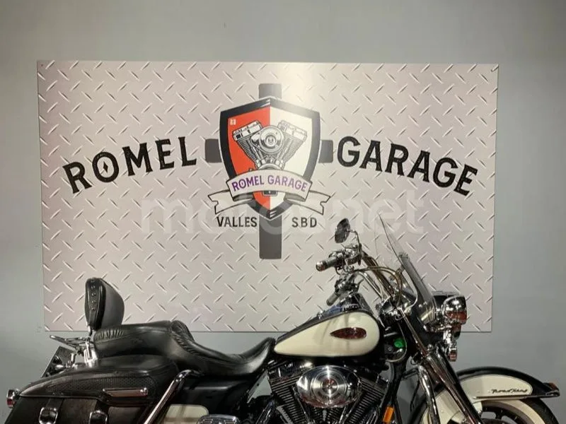 Harley-Davidson Road King Classic 8970 € 2002 Barcelona - 1
