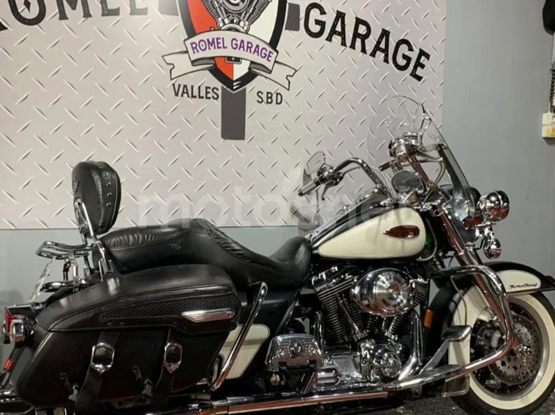 Harley-Davidson Road King Classic 8970 € 2002 Barcelona - 2