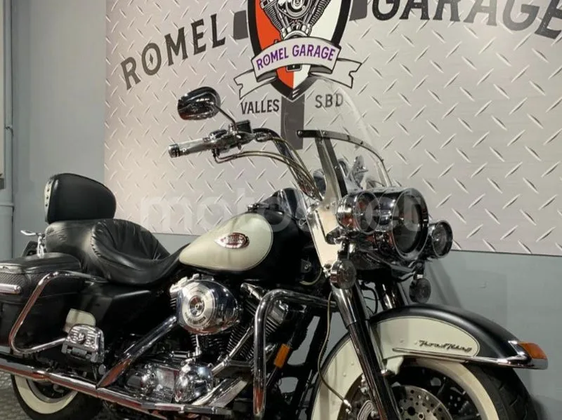 Harley-Davidson Road King Classic - Vista 3