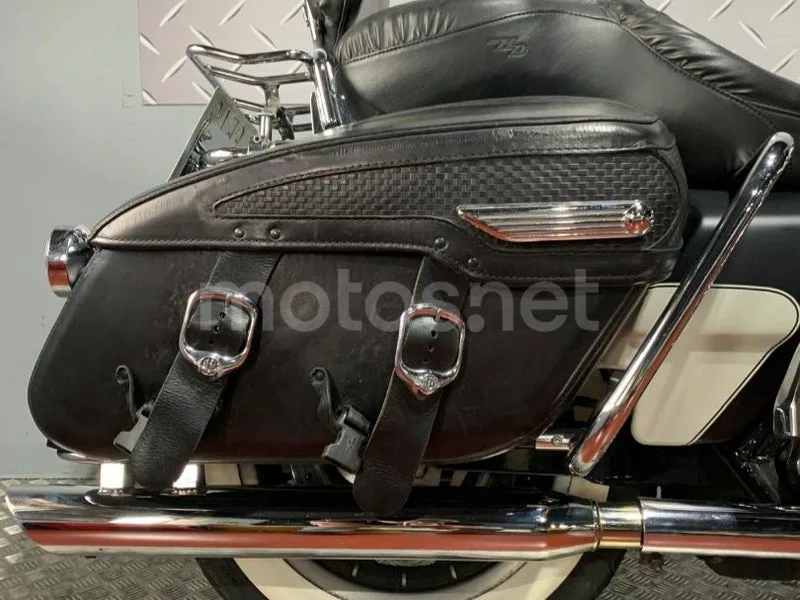 Harley-Davidson Road King Classic - Vista 6