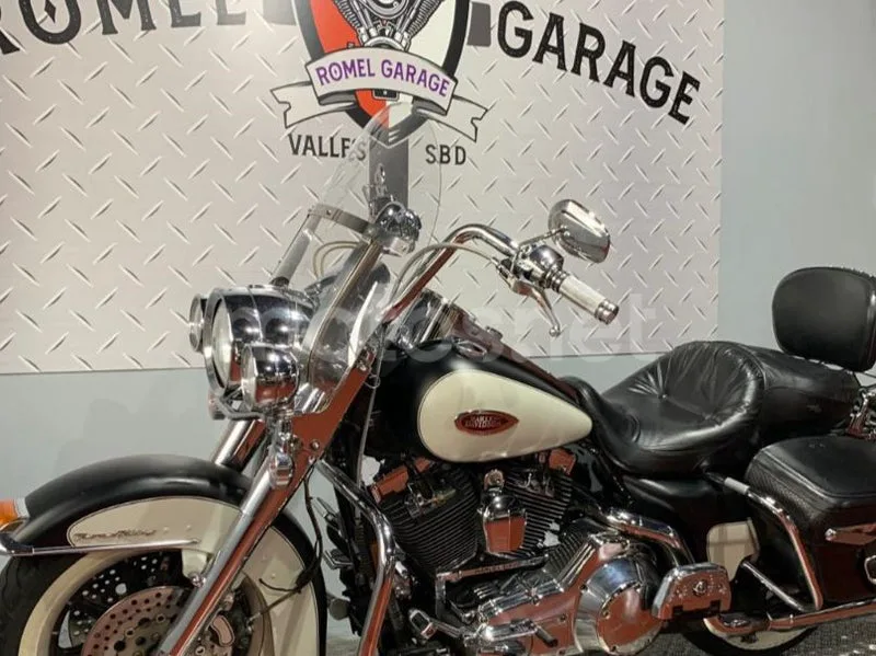 Harley-Davidson Road King Classic - Vista 7