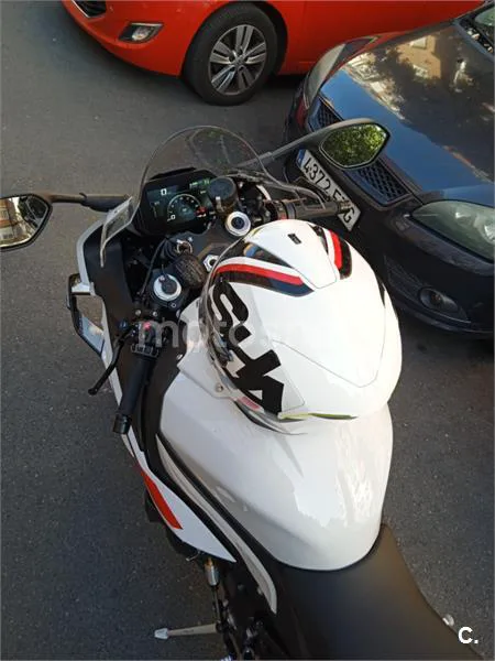 BMW S 1000 RR - Vista 3