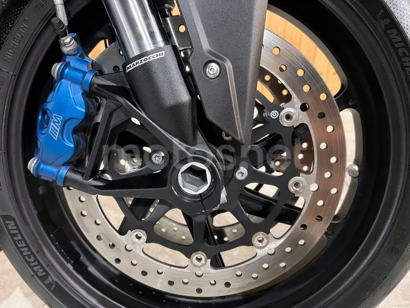 BMW M 1000 R - Vista 14