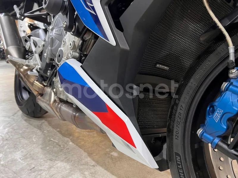 BMW M 1000 R - Vista 16