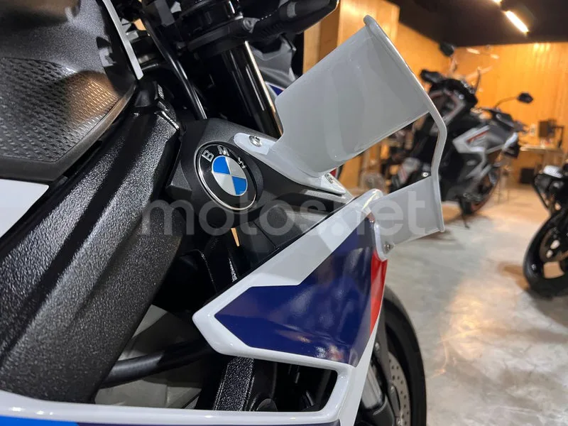 BMW M 1000 R - Vista 20