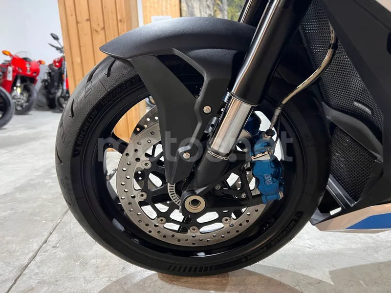 BMW M 1000 R - Vista 66