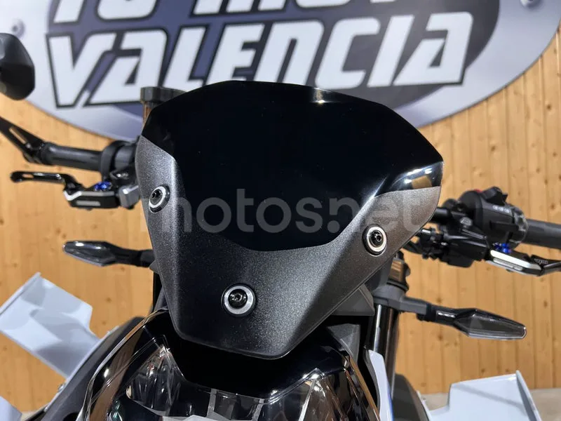 BMW M 1000 R - Vista 75