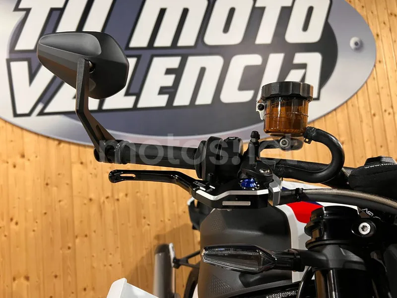 BMW M 1000 R - Vista 77