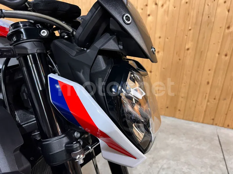 BMW M 1000 R - Vista 10
