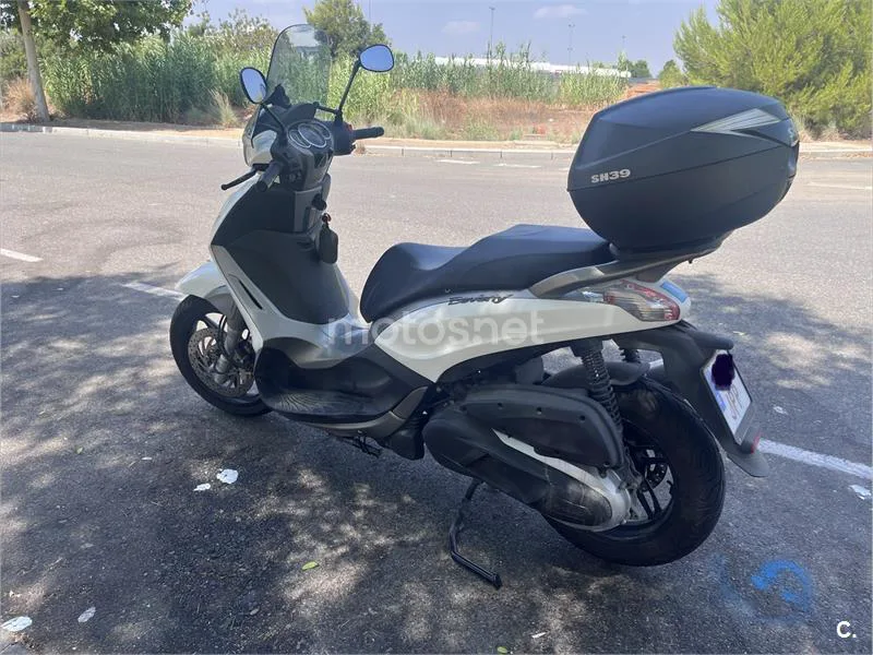 Piaggio Beverly Sport Touring 350 3200 € 2016 Tarragona - 2