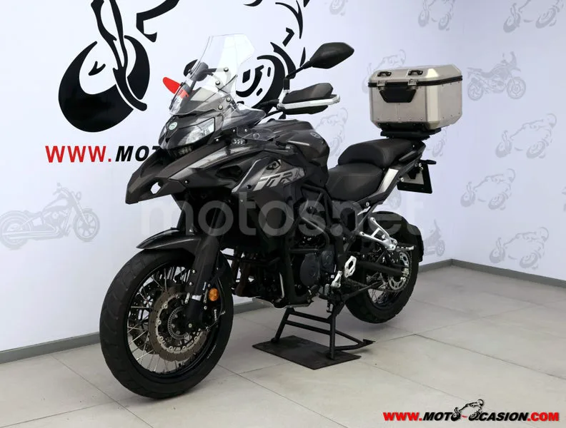 Benelli TRK 502 - Vista 8