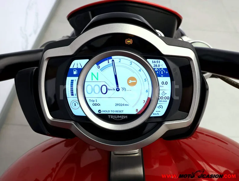 Triumph Rocket 3 - Vista 6