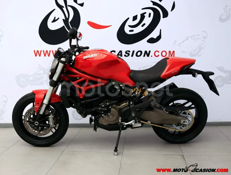 Ducati Monster 821 - Vista 7