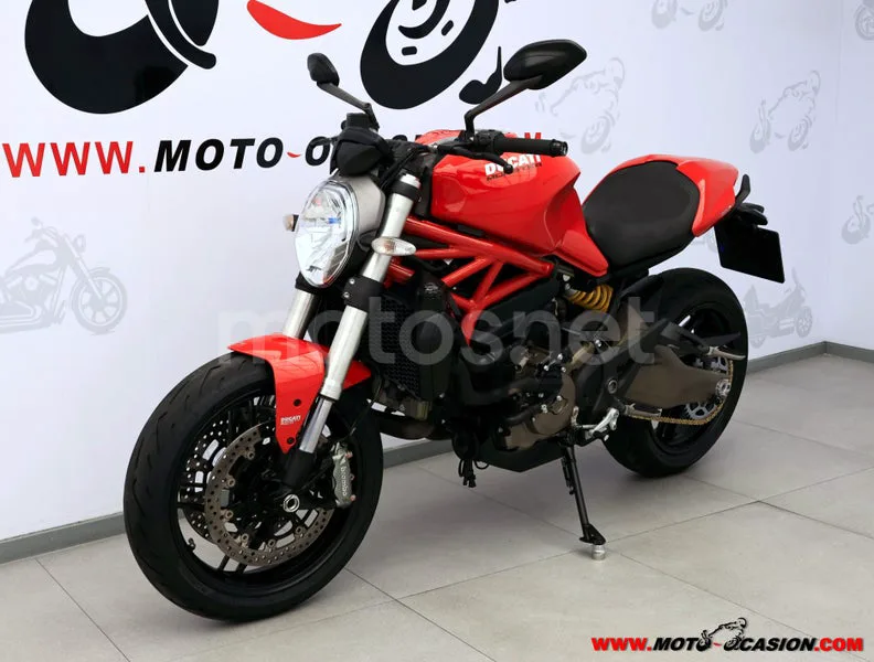 Ducati Monster 821 - Vista 8