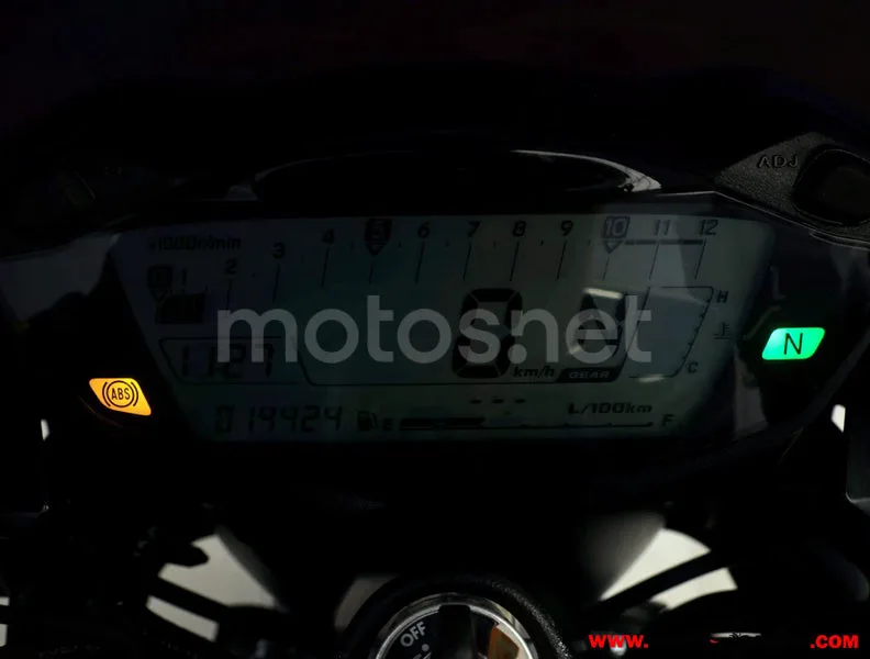 Suzuki SV650 - Vista 6